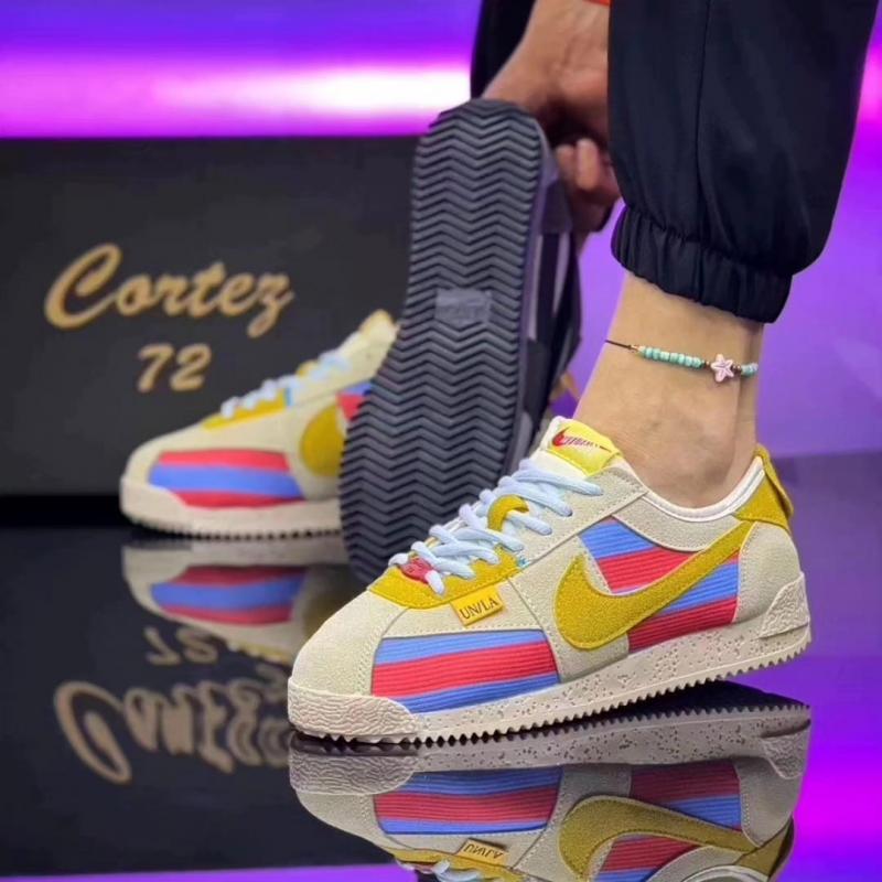Nıke Un/La Cortez Beige Yellow